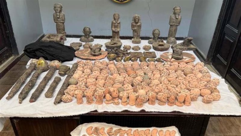 عصابة التنقيب عن