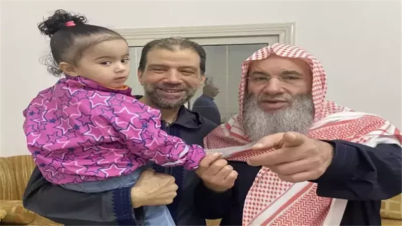 وفاة شقيق الشيخ محمد
