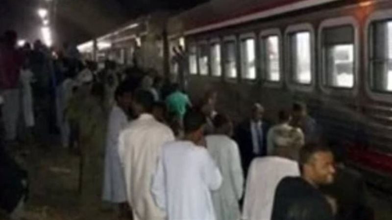 خروج جرار قطار