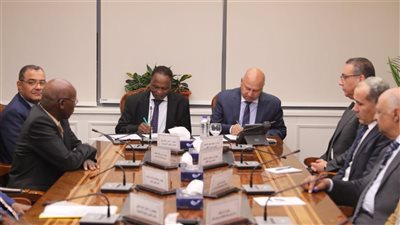  بتمويل كويتي.. مصر والسودان توقعان على محضر الاجتماع الأول لربط السكك الحديدية بين البلدين