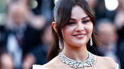 بعد إعلان خطوبتها .. سيلينا جوميز تتوج صيحات جمال 2024 بملامحها البريئة