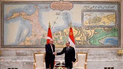 خريطة الإسكندرية خلف السيسي وأردوغان تثير التساؤلات .. ما السبب ؟
