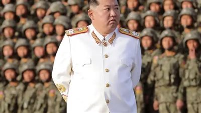زعيم كوريا الشمالية يشرف 