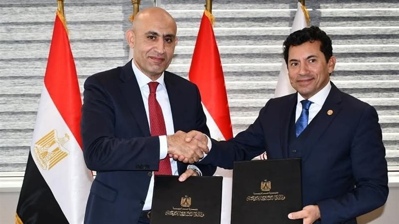 وزيرا التعليم والشباب