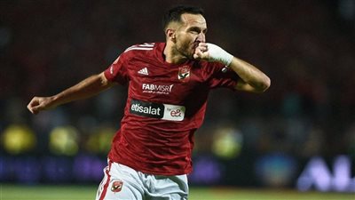 الإدارة تفاجأت.. تفاصيل صادمة حول رحيل علي معلول عن الأهلي