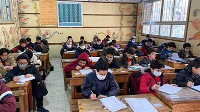 نماذج امتحانات الصف السادس الابتدائي pdf  