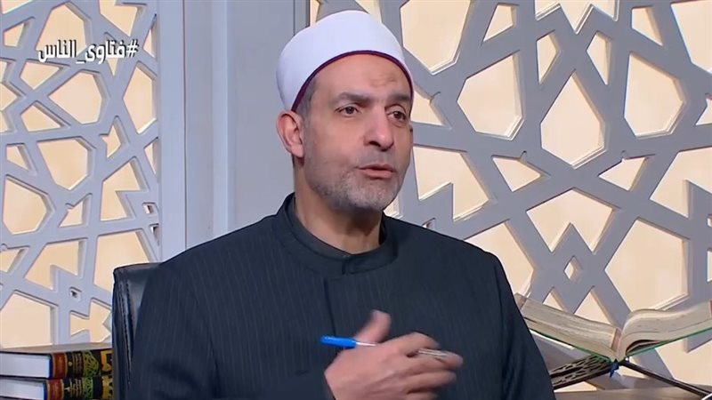 الدكتور علي فخري،