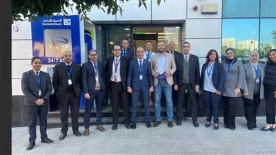 احتفالا بالعام الجديد 2025.. المصرف المتحد يهدى صاحب أول معاملة بنكية شهادة المليونير هدية بالفروع الـ 68 