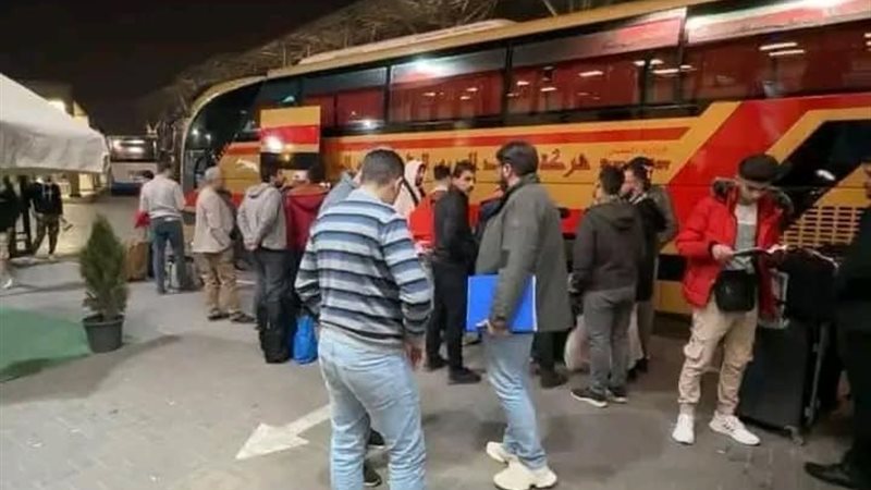 فوج جديد من السوريين