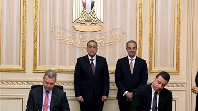 رئيس الوزراء: الحكومة تضع قطاع الاتصالات على رأس أجندة أولوياتها