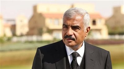 هشام طلعت مصطفى يشتري 500 ألف سهم من المجموعة.. حققت مبيعات بنصف تريليون جنيه 