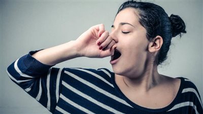 6 أمراض تسبب الشعور بالنعاس والتثاؤب المستمر 