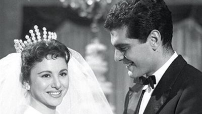 ماذا قال عمر الشريف بعد وفاة فاتن حمامة؟.. أنا الآن في المحطة الأخيرة