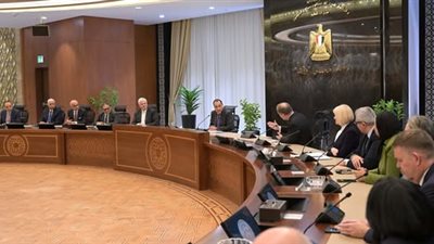 رئيس الوزراء: مهتمون بتنفيذ مذكرة التفاهم الموقعة بين مصر وبريطانيا بصورة فورية