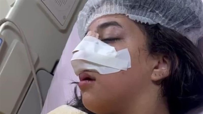 طالبة مدرسة التجمع