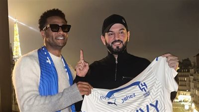  محمد رمضان ينشر صور جديدة برفقة رئيس نادي الهلال السعودي.. ما القصة؟