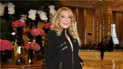 نادية الجندي ترد على منتقدي فستانها بجلسة تصوير جديدة: يا جبل ما يهزك ريح (صور)