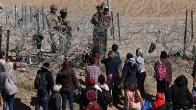 بدء عمليات اعتقال المهاجرين غير الشرعيين داخل الأراضي الأمريكية