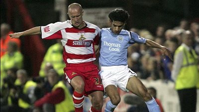 ليس مرموش .. من هو أول لاعب مصري لعب لـ مانشستر سيتي ؟