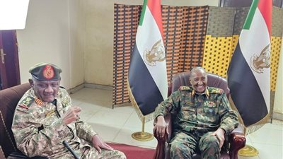 البرهان يتفقد مقر قيادة الجيش السوداني بالخرطوم بعد استعادته من الدعم السريع