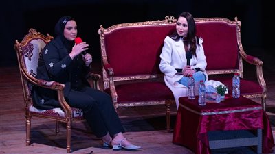 أسما إبراهيم تطالب بحجب 