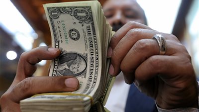 قفزة تاريخية في تحويلات المصريين بالخارج 2025.. خبير يكشف السبب