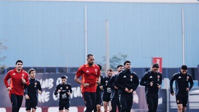 الأهلي يبدأ تحضيراته لمباراة بتروجيت في الدوري المصري (صور)