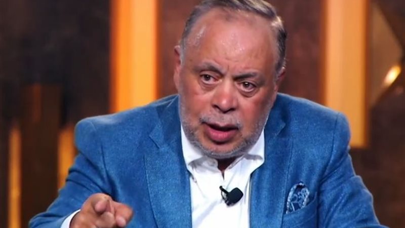  أشرف زكي يطمئن الجمهور