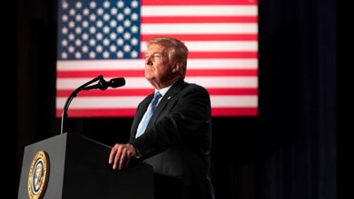 هل يتراجع ترامب عن مقترح تهجير سكان غزة لسيناء؟