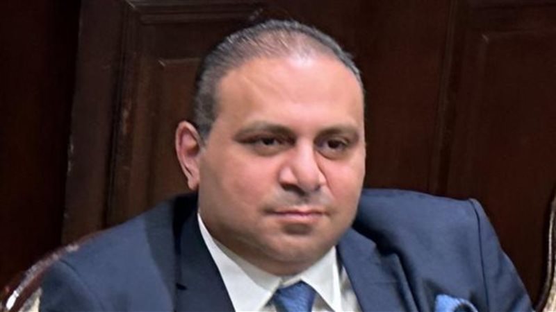 أحمد زكي الأمين العام