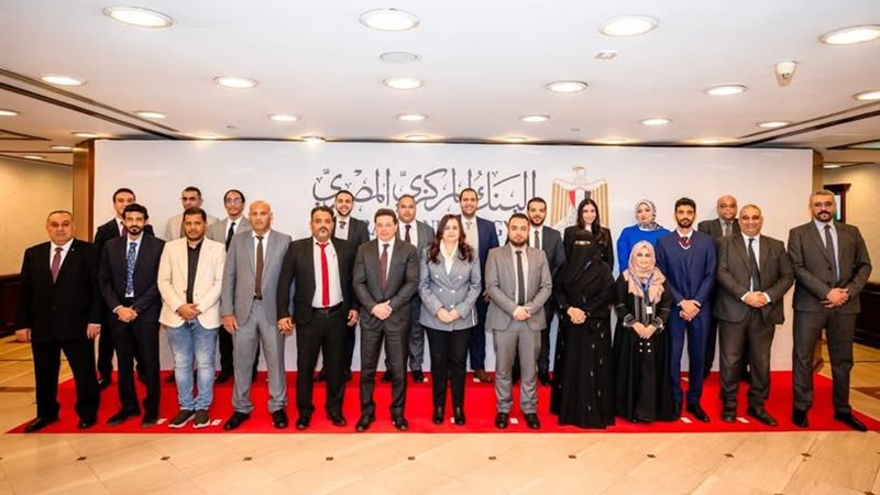 صورة تذكارية للوفد