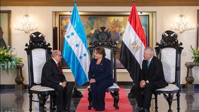 السفير المصري يقدم أوراق اعتماده لرئيسة هندوراس ويبحث تعزيز العلاقات الثنائية
