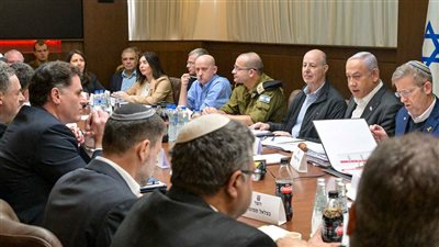 الكابينت الإسرائيلي يؤيد تهديد ترامب بالجحيم حال عدم إطلاق سراح الرهائن