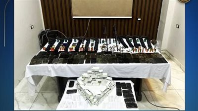 مصرع عنصرين إجراميين وضبط أسلحة ومواد مخدرة في مداهمة أمنية بالإسكندرية