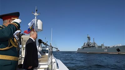  أول قاعدة بحرية روسية في أفريقيا.. موسكو تنضم إلى الولايات المتحدة والصين