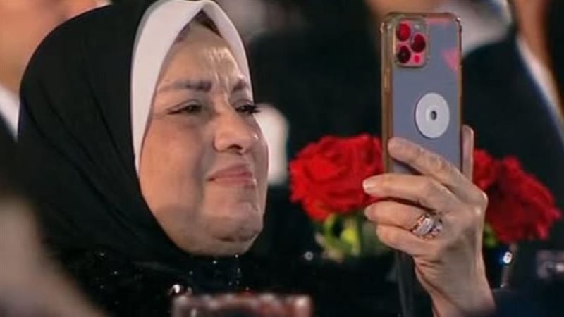 من هي زوجة الكابتن