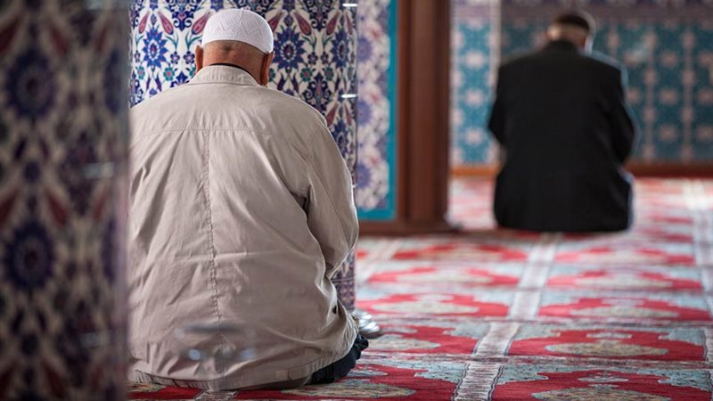 حكم تأخير الصلاة