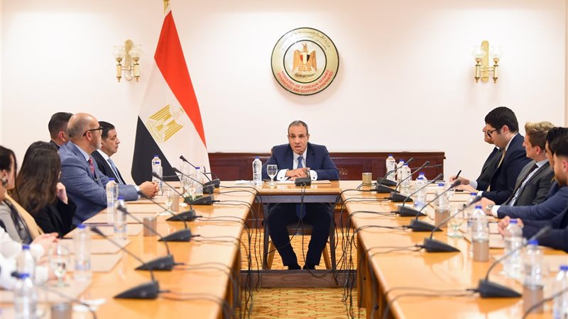 الدكتور بدر عبد العاطي،