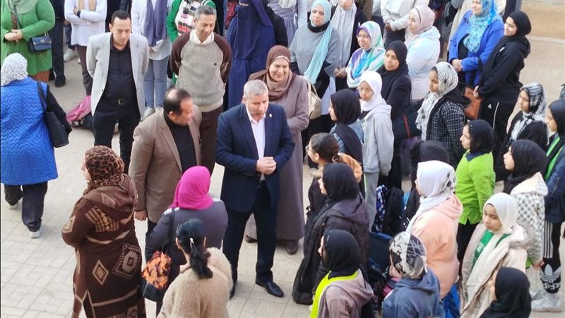 سبب اختناق 29 طالبا