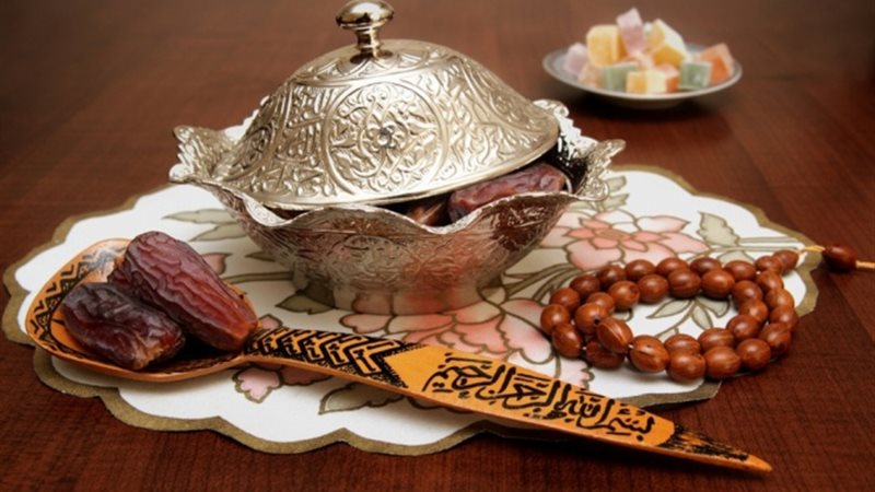 حكم من كان عليه قضاء