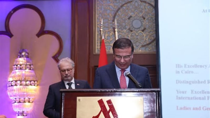 وزير الزراعة خلال