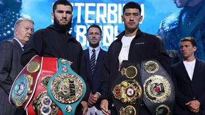 الرياض: إلغاء مباراة شاكور ستيفنسون على لقب العالم بسبب تسمم فلويد سكوفيلد