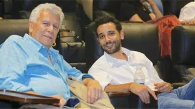 خيري بشارة يعلن وفاة والد الفنان كريم قاسم