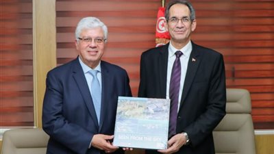 وزير التعليم العالي يناقش مع نظيره التونسي سبل تعزيز التعاون الأكاديمي 