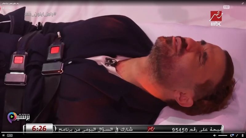 لون شعر أحمد فهمي