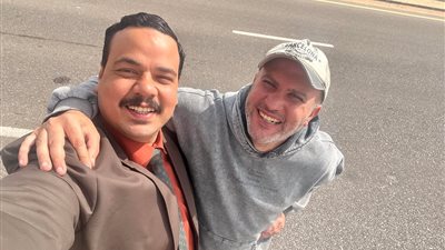 بعد تصدره محركات البحث .. ماذا قال مصطفى غريب لمخرج أشغال شقة جدا؟