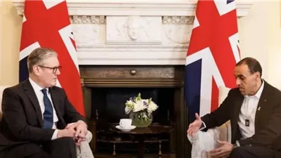 صهيوني مفرج عنه من قطاع غزة لرئيس وزراء بريطانيا: وقت الأسرى ينفد