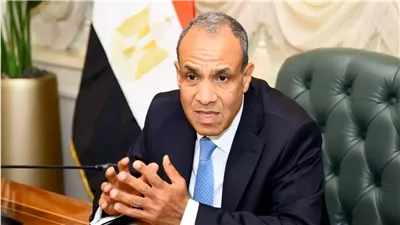 وزير الخارجية يطًُلع على سير خدمة تصديق مستندات المواطنين عبر البريد