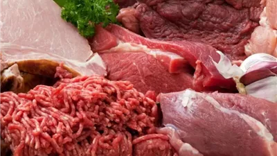 أسعار اللحوم ثابتة رغم الشائعات.. شعبة القصابين توجه رسالة للمواطنين في رمضان| خاص