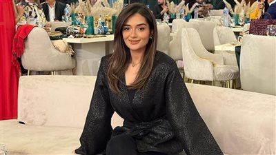 ملك أحمد زاهر تتألق في ليالي رمضان بإطلالة سوداء (صور)